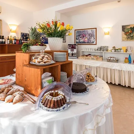 A Mare Hotel 3*